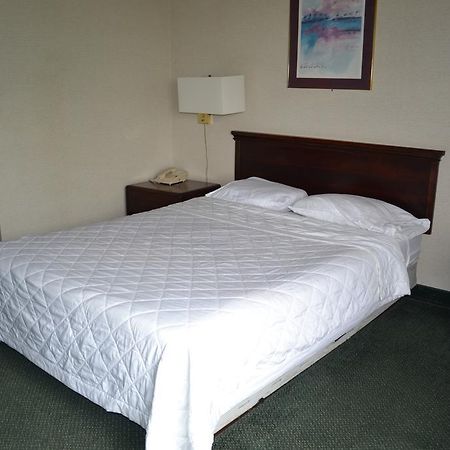 Town Inn & Suites South Plainfield-Piscataway מראה חיצוני תמונה
