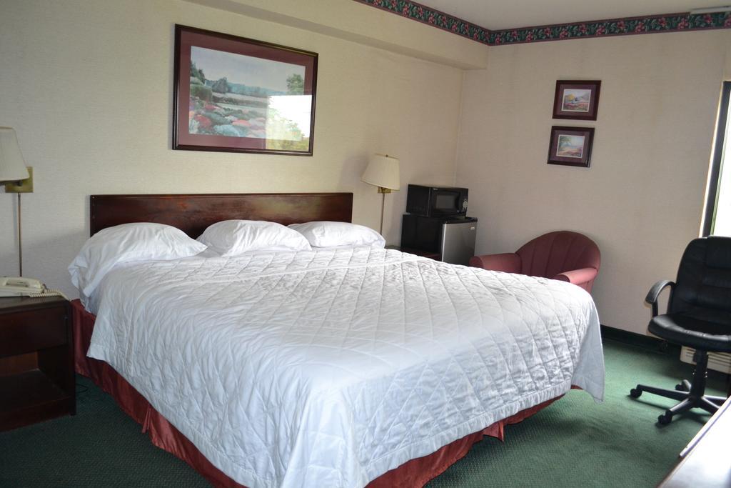 Town Inn & Suites South Plainfield-Piscataway מראה חיצוני תמונה
