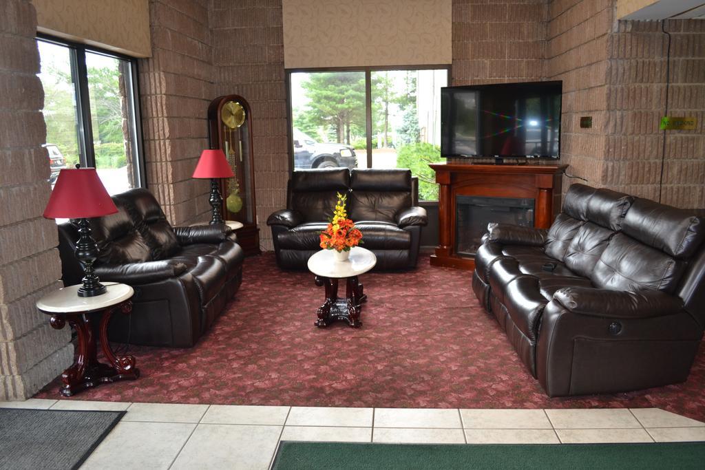 Town Inn & Suites South Plainfield-Piscataway מראה חיצוני תמונה