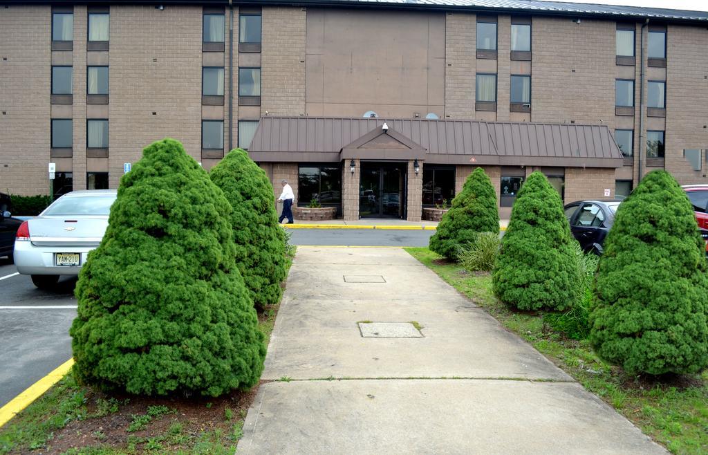Town Inn & Suites South Plainfield-Piscataway מראה חיצוני תמונה