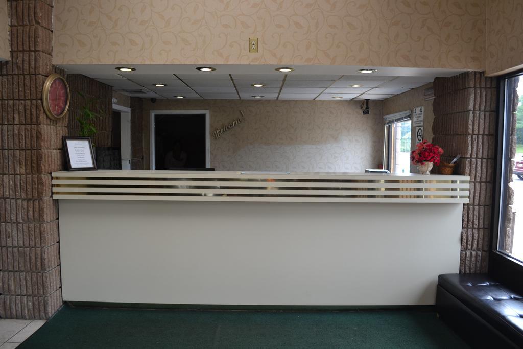 Town Inn & Suites South Plainfield-Piscataway מראה חיצוני תמונה