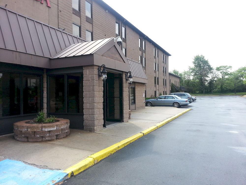 Town Inn & Suites South Plainfield-Piscataway מראה חיצוני תמונה