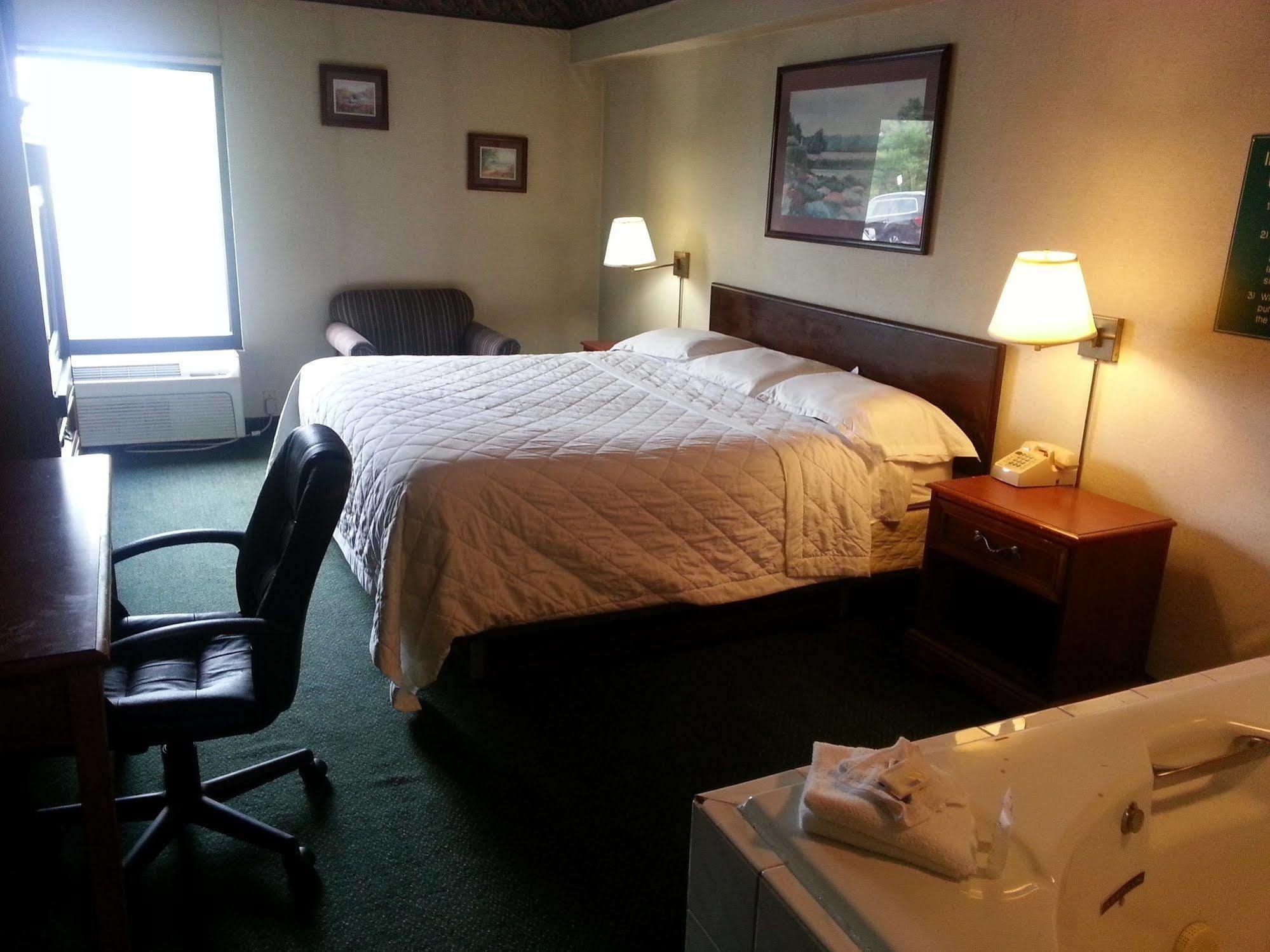 Town Inn & Suites South Plainfield-Piscataway מראה חיצוני תמונה